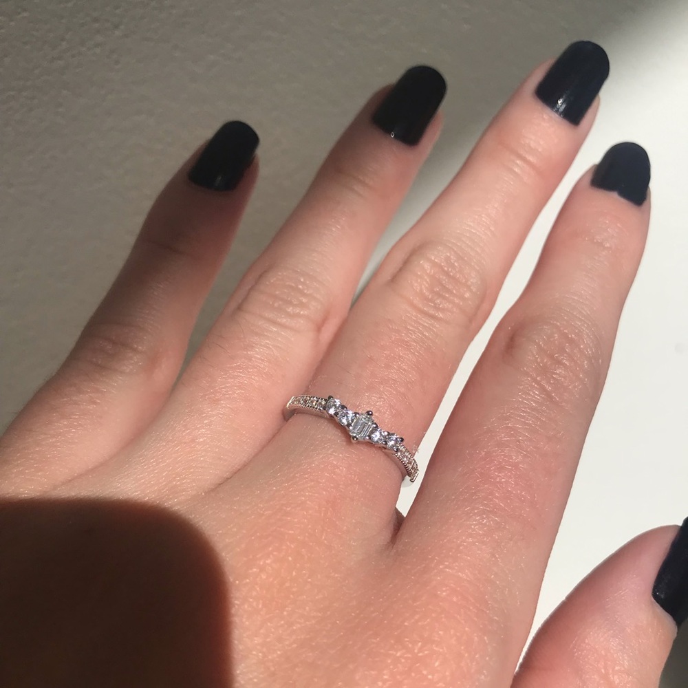 925 Sterling Silver Emerald Cut Ring - Picture 8 of 9